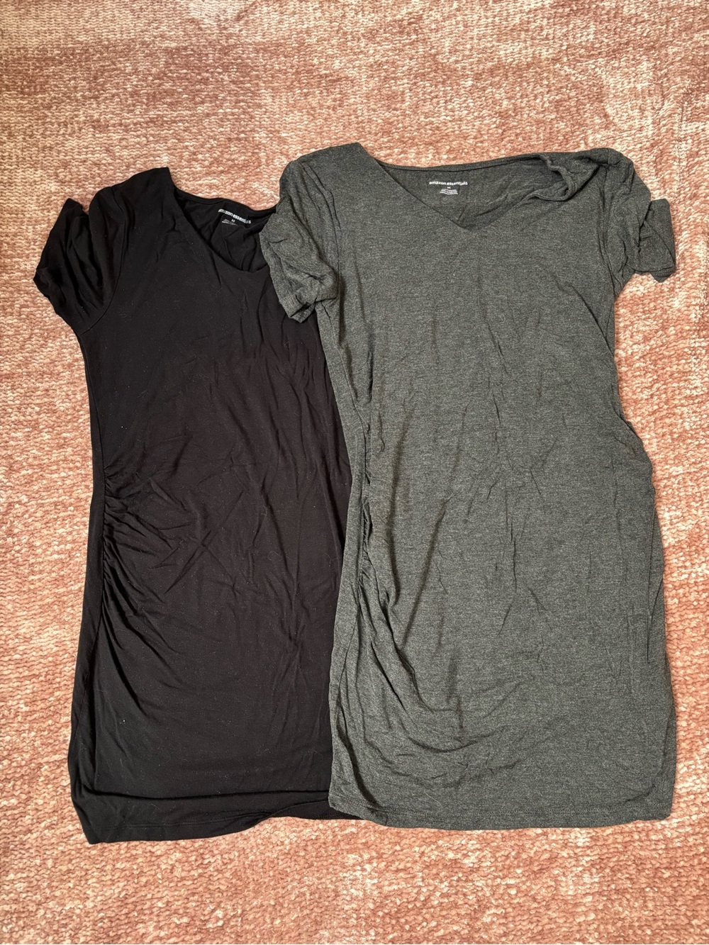 Amazon Essentials V-Neck Short Sleeve Maternity Tee - Black & Charcoal